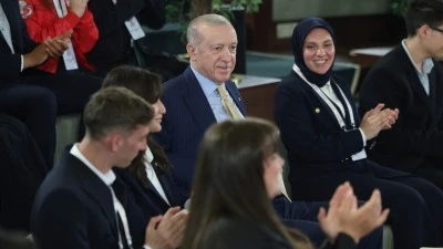 Cumhurbaşkanı Erdoğan: En b&uuml;y&uuml;k yatırımı gen&ccedil;lerimize yapmaya kararlılıkla devam edeceğiz