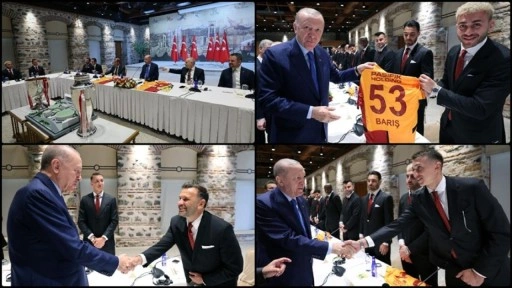 Cumhurbaşkanı Erdoğan, Galatasaray futbol takımını kabul etti