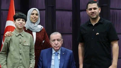 Cumhurbaşkanı Erdoğan, Gazzeli Ebu Cezer ve ailesini kabul etti