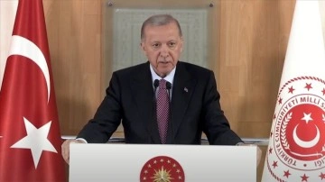 Cumhurbaşkanı Erdoğan: Hain emelleri kursaklarda bırakmaya devam etmekten başka çaremiz yok