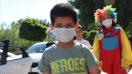 Cumhurbaşkanı Erdoğan&#039;ın tedavisini üstlendiği küçük Taha Elazığ&#039;da coşkuyla karşılandı