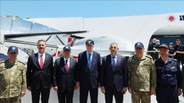 Cumhurbaşkanı Erdoğan, İzmir Doğanbey Tatbikat Bölgesi'nde açılan Savunma Sanayii Fuarı'nı