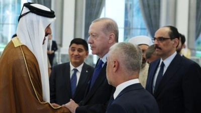 Cumhurbaşkanı Erdoğan, Katar Emiri Temim'e taziyelerini iletti