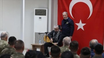 Cumhurbaşkanı Erdoğan komandoların yeni yılını kutladı