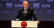 Cumhurbaşkanı Erdoğan: &#039;Necip Fazıl belli çevrelerin karakter suikastına maruz kalmıştır&#039;