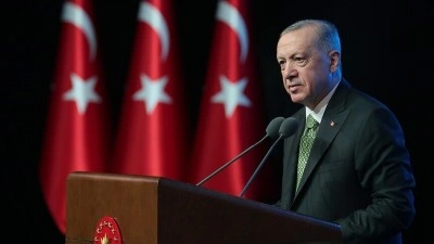 Cumhurbaşkanı Erdoğan, &Ouml;zg&uuml;r &Ouml;zel'den 300 bin lira manevi tazminat kazandı