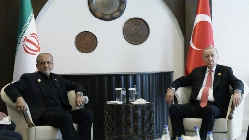 Cumhurbaşkanı Erdoğan, Pezeşkiyan ve Şerif ile görüştü