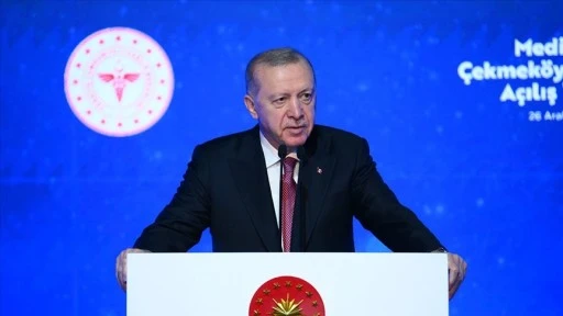 Cumhurbaşkanı Erdoğan: Sağlık hizmetleri standartlarını t&uuml;m T&uuml;rkiye'de yukarı &ccedil;ektik