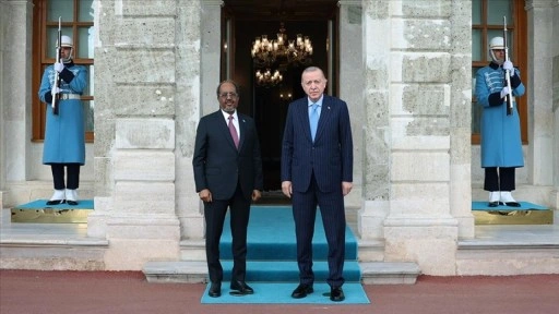 Cumhurbaşkanı Erdoğan, Somali Cumhurbaşkanı Mahmud ile g&ouml;r&uuml;şt&uuml;