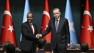 Cumhurbaşkanı Erdoğan, Somali Cumhurbaşkanı Mahmud ile telefonda görüştü