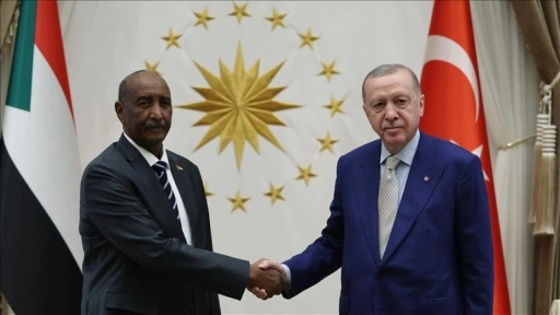 Cumhurbaşkanı Erdoğan, Sudan Egemenlik Konseyi Başkanı Burhan ile bir araya geldi
