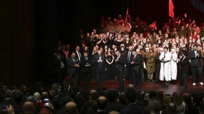 Cumhurbaşkanı Erdoğan, "Ş&uuml;heda 1915" Tiyatro G&ouml;sterimi'ni izledi