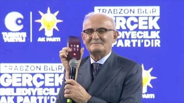Cumhurbaşkanı Erdoğan, Trabzon'da belediye başkan adayları tanıtım törenine telefonla bağlandı