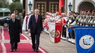 Cumhurbaşkanı Erdoğan Tunus'ta resmi törenle karşılandı