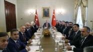 Cumhurbaşkanı Erdoğan, Türk Eczacıları Birliği Başkanı Çolak'ı kabul etti