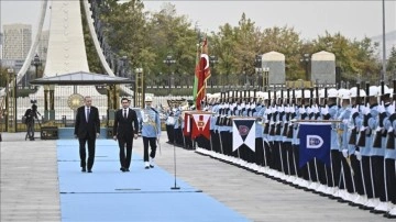 Cumhurbaşkanı Erdoğan, Türkmenistan Devlet Başkanı Berdimuhamedov'u resmi törenle karşıladı