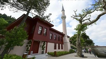 Cumhurbaşkanı Erdoğan'dan Vaniköy Camisi fotoğraflı cuma mesajı