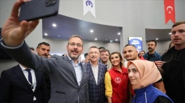 Cumhurbaşkanı Yardımcısı Oktay ve Bakan Kasapoğlu Yozgat'ta ziyaretlerde bulundu