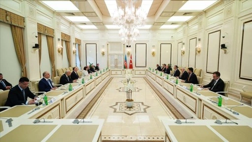 Cumhurbaşkanı Yardımcısı Yılmaz, Azerbaycan Milli Meclisi Başkanı Gafarova ile g&ouml;r&uuml;şt&uuml;