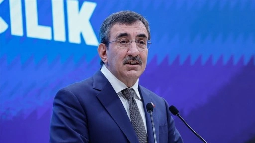Cumhurbaşkanı Yardımcısı Yılmaz, İstanbul'un fethinin 572. yıl dönümünü kutladı