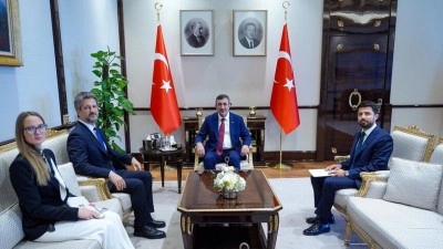 Cumhurbaşkanı Yardımcısı Yılmaz, Macaristan'ın Ankara B&uuml;y&uuml;kel&ccedil;isi Matis'i kabul etti