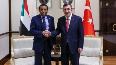 Cumhurbaşkanı Yardımcısı Yılmaz, Sudan Başbakanı İdris ile bir araya geldi