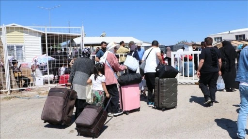 Cumhurbaşkanı Yardımcısı Yılmaz: Suriye'ye gönüllü geri dönüş yapanların sayısı 273 bini aştı