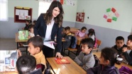 Cumhuriyet savcısı Diyarbakır'da 1300 çocuğu kitapla buluşturdu