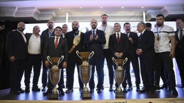 CW Enerji Türkiye Yağlı Güreş Ligi'nde 2023 yılı ödül töreni yapıldı