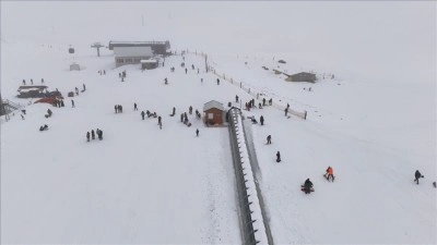 Davraz Kayak Merkezi bayramda yaklaşık 10 bin ziyaret&ccedil;i ağırladı