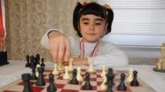 Davutoğlu'nun hediyesi satranç takımıyla milli takıma uzandı