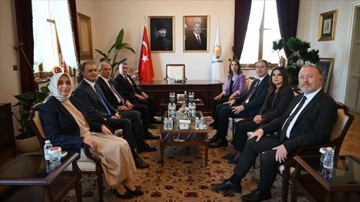 DEM Parti heyetinden, AK Parti heyetine Meclis'te ziyaret