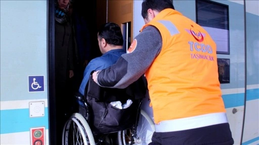 Demir yolunda 2025'in ilk yarısında 559 binden fazla engelli yolcuya hizmet verildi