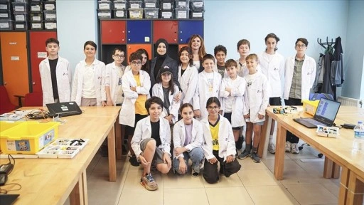 DENEYAP atölyesi yaz tatilinde de eğitimlerine devam ediyor
