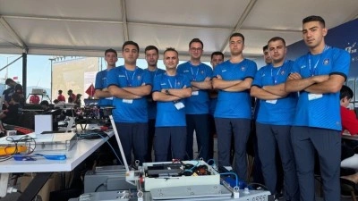 Deniz Harp Okulu &ouml;ğrencileri TEKNOFEST Mavi Vatan'da kendi geliştirdikleri İnsansız Deniz Aracı