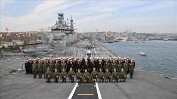 Deniz Kuvvetleri Komutanı Oramiral Tatlıoğlu TCG Anadolu'da incelemelerde bulundu