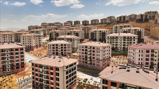 Deprem b&ouml;lgesi i&ccedil;in başlatılan "asrın inşa seferberliği"nde sona gelindi