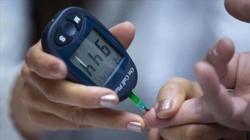 Deprem bölgesindeki diyabet hastası çocuklara bin glikoz ölçüm cihazı dağıtılacak