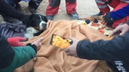 Depremde enkazdan kurtarılan Gizem, köpeği Ares&#039;e kavuştu