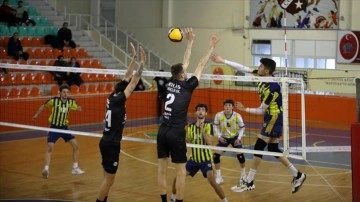 Depremzede voleybolculardan oluşan Kilis Gençlikspor'un hedefi 1. Lig