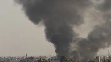 Deyrizor’da rafineri çalışanlarını taşıyan araca düzenlenen roketli saldırıda 10 kişi öldü