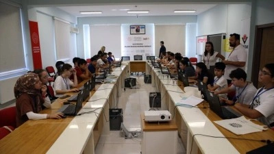 "Dijital Kaşifler" geleceğin şehirlerine y&ouml;n verecek