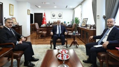 Dışişleri Bakan Yardımcısı Kulaklıkaya, IKBY Dış İlişkiler Departmanı Başkanı Dizayi ile g&ouml;r&uuml;şt&uuml;