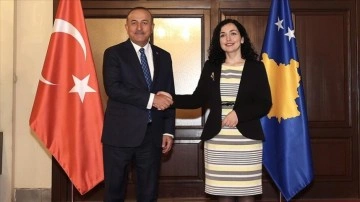 Dışişleri Bakanı Çavuşoğlu, Kosova Cumhurbaşkanı Osmani ve Başbakan Kurti ile görüştü