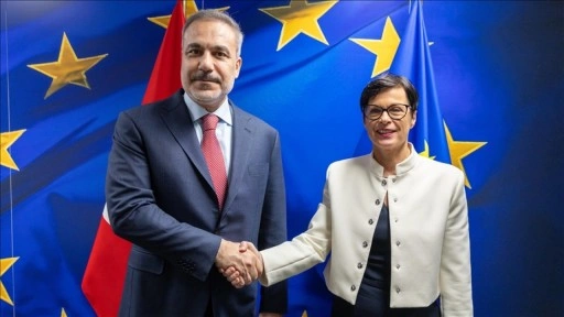 Dışişleri Bakanı Fidan, AB Komisyonunun Genişlemeden Sorumlu Üyesi Kos ile bir araya geldi