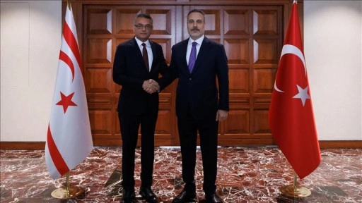 Dışişleri Bakanı Fidan, KKTC Cumhurbaşkanı Erhürman ile görüştü