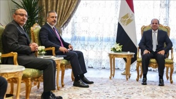 Dışişleri Bakanı Fidan, Mısır Cumhurbaşkanı Sisi tarafından kabul edildi