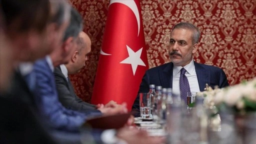 Dışişleri Bakanı Fidan, Rus-Türk İş İnsanları Birliği Yönetim Kurulu üyeleriyle görüştü