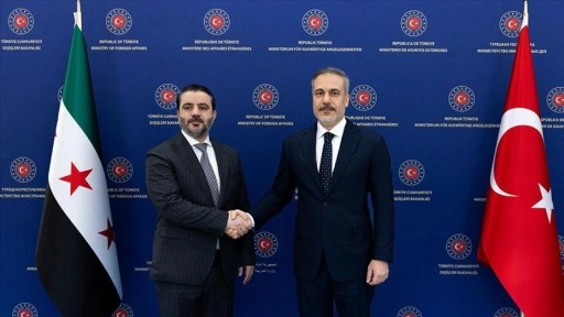 Dışişleri Bakanı Fidan Suriyeli mevkidaşı Şeybani ile telefonda görüştü