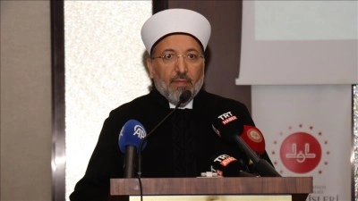 Diyanet İşleri Başkanı Arpaguş, &Uuml;sk&uuml;p'te iftara katıldı ve teravih namazı kıldırdı